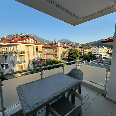 Apartment A Spacious, Comfortable And Cozy Close To The Center Of *