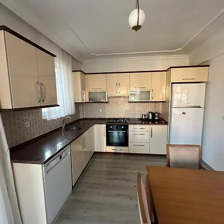 A Spacious, Comfortable And Cozy Close To The Center Of Apartment *