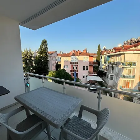 Apartment A Spacious, Comfortable And Cozy Close To The Center Of