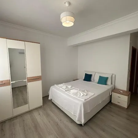 A Spacious, Comfortable And Cozy Close To The Center Of Apartment *